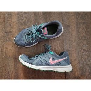 Womens 9.5 Nike Running Sneakers